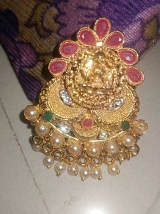 gold plated laxmi devi degisn saree pin