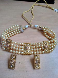 Pearl Choker Set For Sale