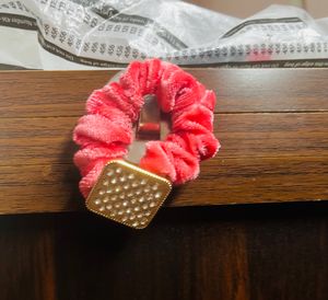 Peach Velvet Hair Scrunchie🌸