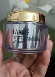 Lakmi Perfect Radiance Day Cream