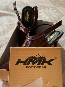 Winter/fall  perfect Burgundy Heels(unused)