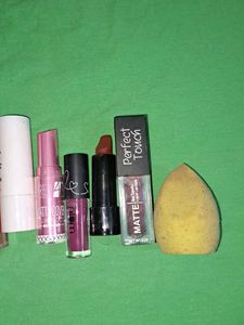 Lipstick Bundle &amp; Makeup Sponge 