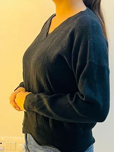 Comfy Black Knit Sweater