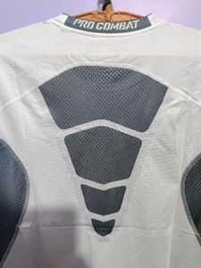 Nike Pro T-Shirt Size M