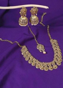 Golden Indian Jewelry Set