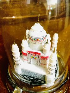 Beautiful Taj Mahal Showpiece