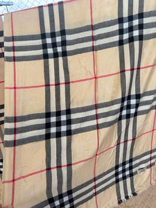 Burberry Light Shawl/stole