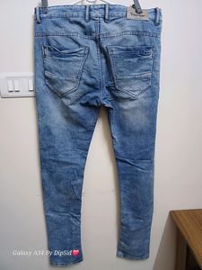 Faint Blue Jeans Size 34