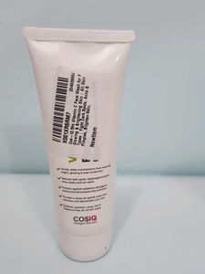 COSIQ Vitamin C Face Wash