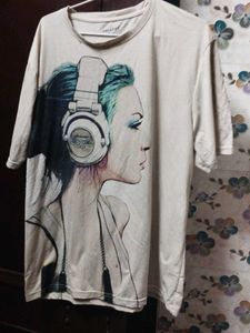 Graphic Tee with Headphones
