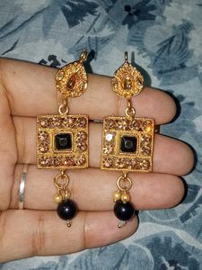 Vintage Black &amp; Gold Drop Earrings