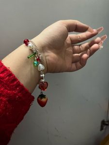 Cute Strawberry Bracelet 🍓🎀