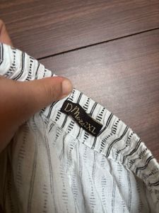 Black White Printed Cotton Pants With Elastic