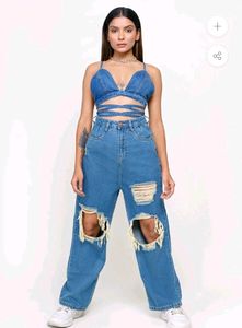 Freakings ripped jeans