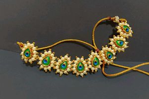 Peacock Pearl Necklace