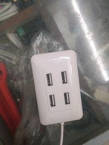 Quantum 4-Port USB Hub