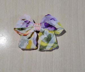Bow Hair Clip 🎀