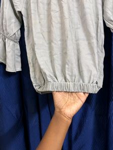 Off shoulder Crop Top