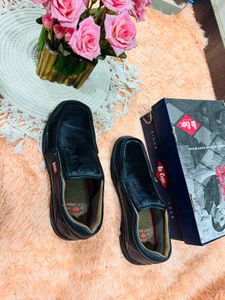 Black Shoes