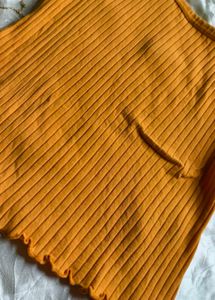 CUTE MUSTARD TOP