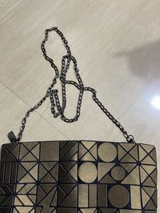 Geometric Chain Crossbody Bag
