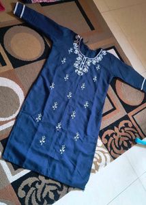 Elegant Blue Embroidered Kurta