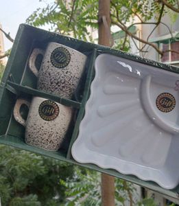 Fiza Set Of 2 Cups And 1 Platter