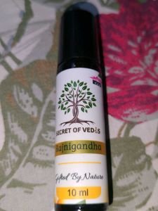 Premium Quality Roll On Attar: Rajnigandha