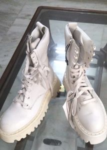 Zara brand new White Boots calf length