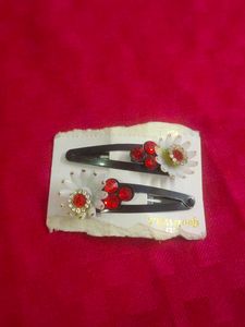 Golden Earrings With Hair Clip