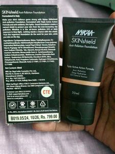 NYKAA SKINshield Foundation