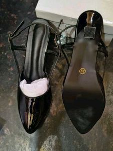 Classic Women Heels 👠