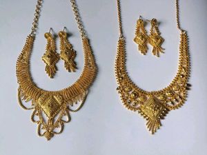 2 Pair Of City Gold Jewellery Set