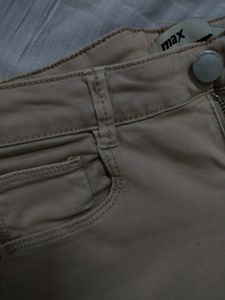 Beige Colour Skinny Jean Size 26