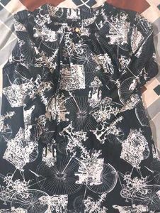 Pretty Top 🖤