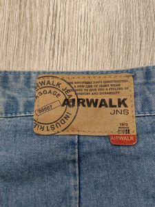 Ma2571 Airwalk baggy jeans waist 34 inches