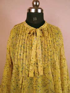Bow Tie 🎀 Floral Top
