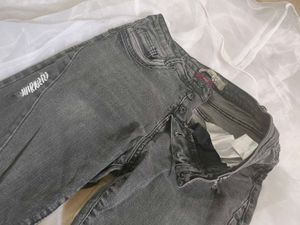 Distressed Jeans