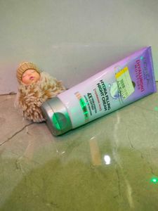 L&#39;Oreal Hyaluron Moisture Night Cream