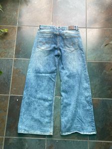 ROADSTER jeans.
