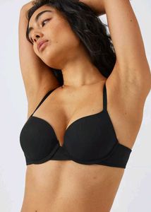 🇳🇿💫🔥 Elegant Black Push-up Bra