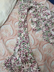 Floral Top - Elegant &amp; Stylish