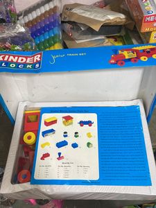 Block train set