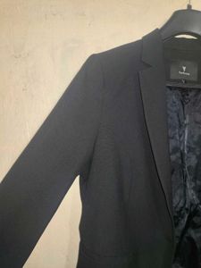 Classic Black Blazer Vanheusen