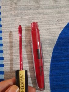 Aakarsh Velvet Cherry Red Matt Liquid Lipstick