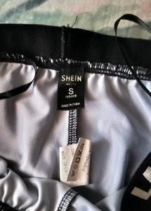 Shein—Geometric Print Leggings