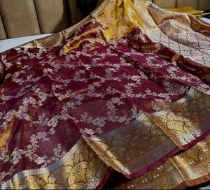 Elegant Floral Pink Tissue Benarasi Saree