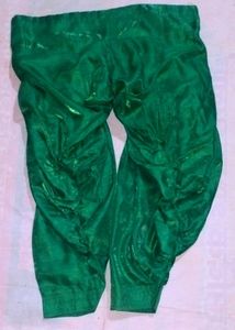 Here are some beautiful and catchy shalwar titles