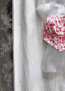 23510. Floral Bandeau Top