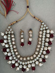 Stunning Pearl & Kundan Necklace Set